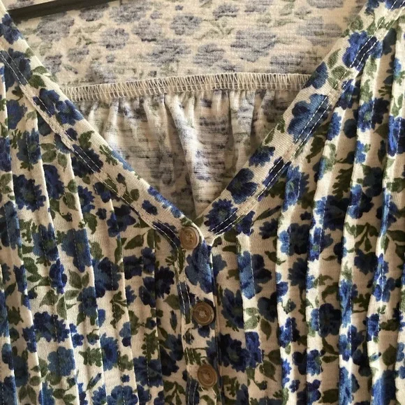 - nWT! Lucky top size med - Picture 7 of 8